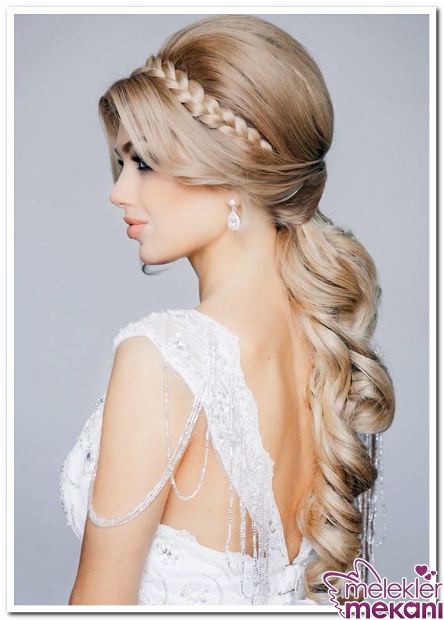 sarı gelin saçı modelleri.jpg