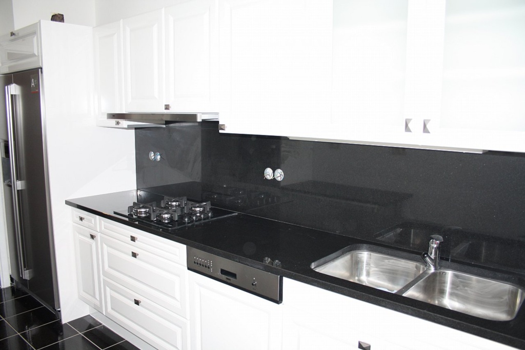 siyah tezgah (2).jpg