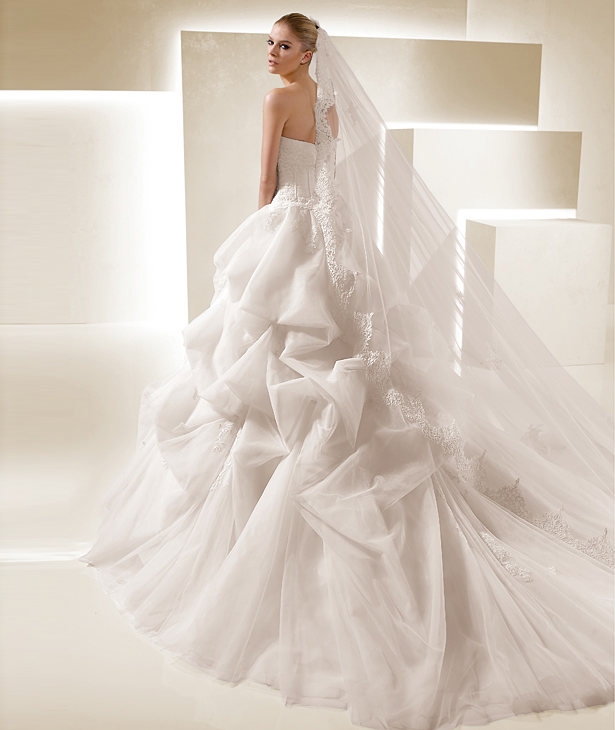 straplez gelinlik (19).jpg