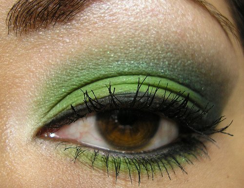 yeşil-göz-makyajı (17).jpg