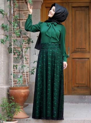 zümrüt-yeşili-uzun-etek.jpg