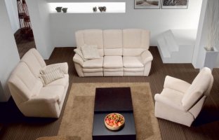 beyaz-renkli-koltuk-ve-kanepe-mobilyaları-.jpg