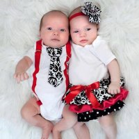 Erkek ve kiz bebek resimleri 2.jpg Erkek ve kiz bebek resimleri 2.jpg