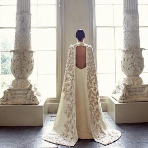 Pelerinli Gelinlik Modelleri