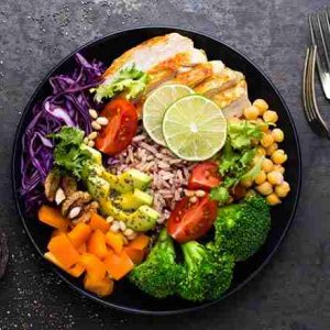 Öğlen protein, akşam sebze tüketin