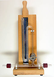 180px-Barometer_mercury_column_hg-4.jpg
