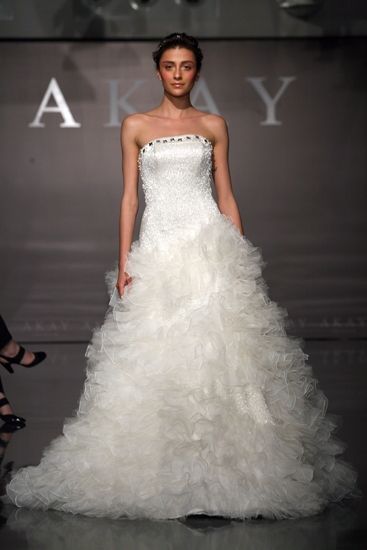 2011-Akay-Gelinlik-Koleksiyonu-2011-243.jpg