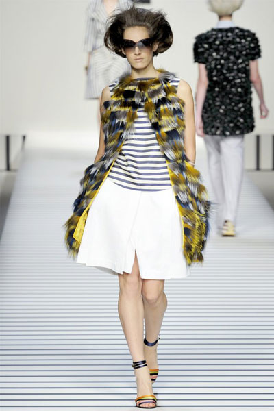 2012_fendi_yaz_koleksiyonu%20(11)-189.jpg