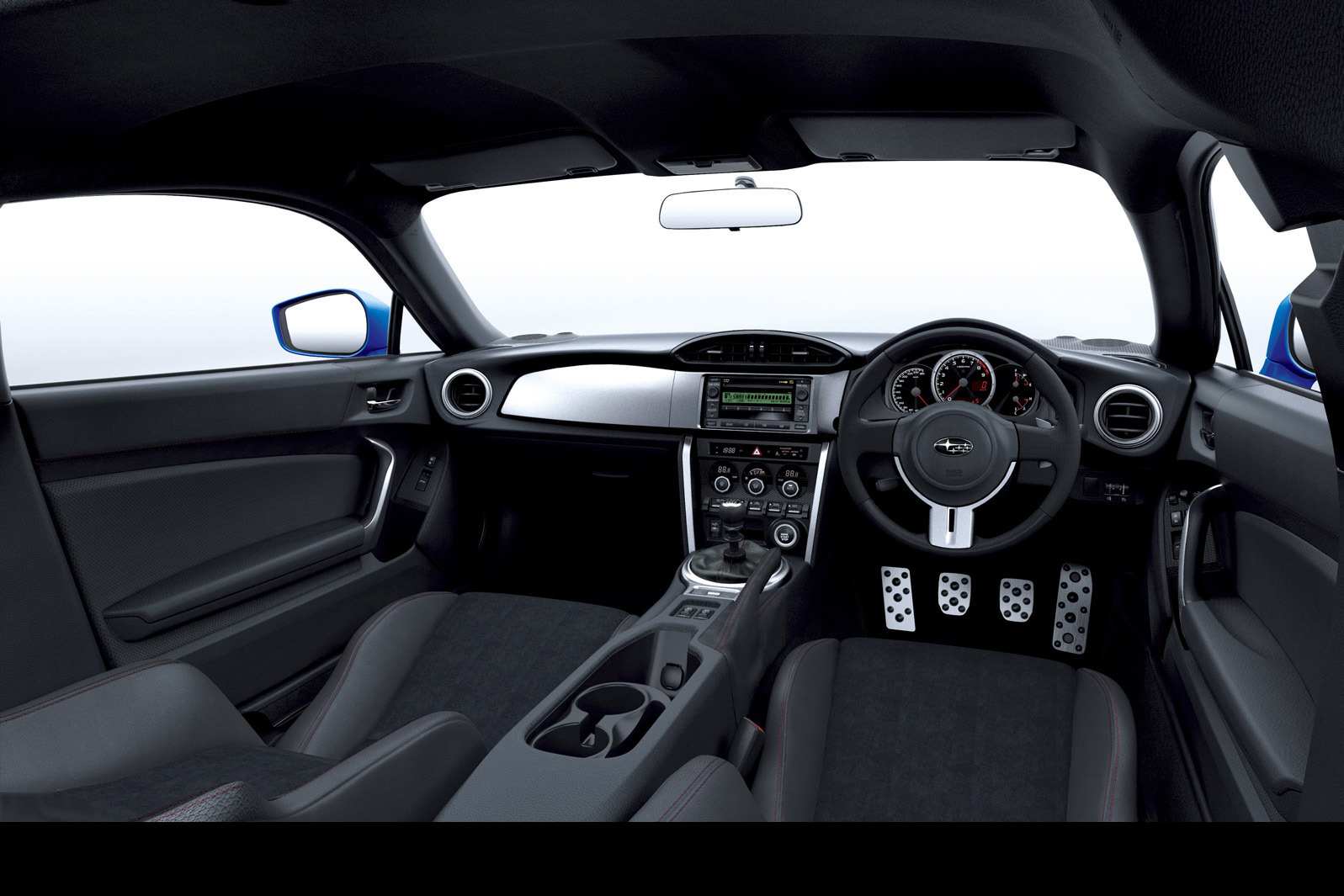 2013-Subaru-BRZ-Coupe-cockpit-388.jpg