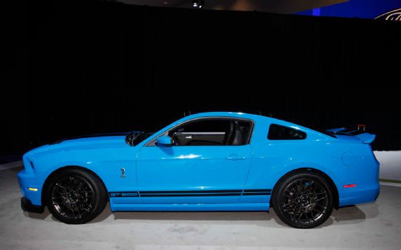 2013-ford-mustang-shelby-GT500-left-side-view-3ad.jpg