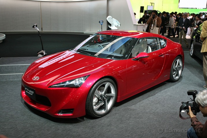 2013-hyundai-genesis-coupe-3d2.jpg