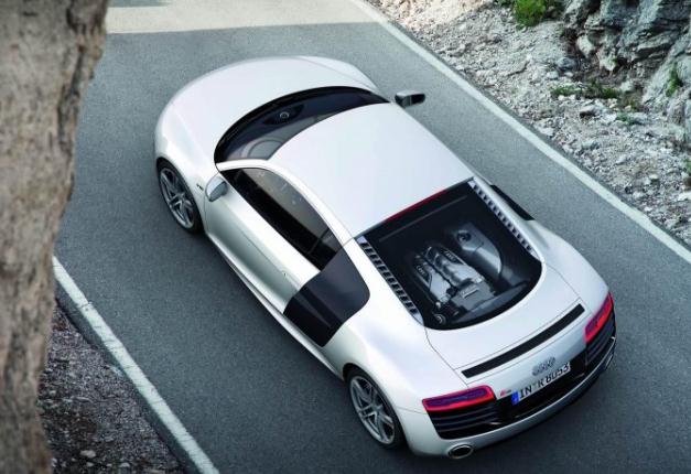 2013_Audi_R8%20(1)-3b4.jpg