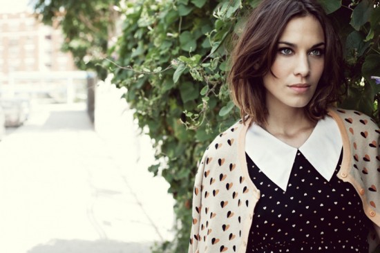 Alexa-Chung-Vero-Moda-7-550x366-2dd.jpg