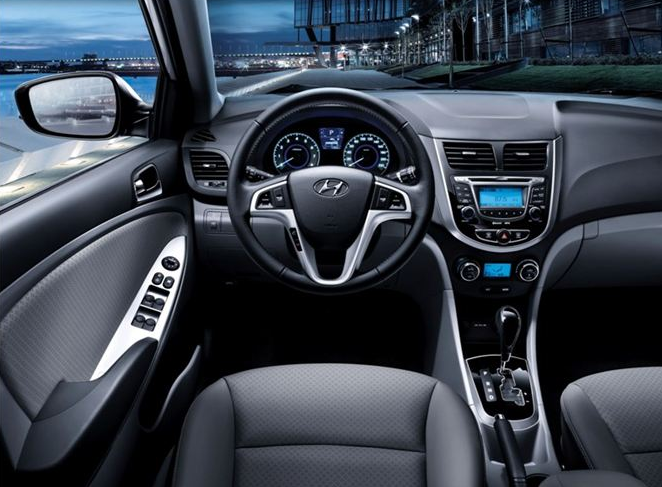 Hyundai_Accent_Blue%20(5)-36a.png