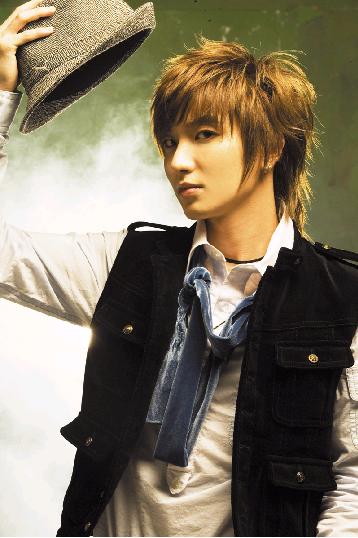 Leeteuk_resimleri%20(2)-20d.jpg