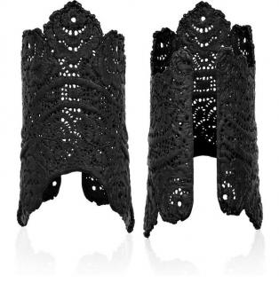 aurelie-bidermann-blackened-silver-lace-cuff-d1.jpg