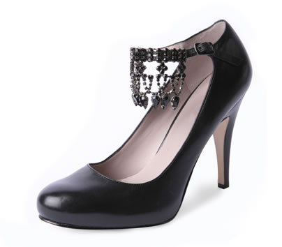 black-shoe-strap-8864.jpg