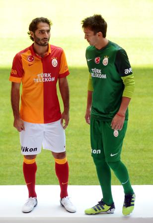 galatasaray_2013_formalari%20(4)-256.jpg