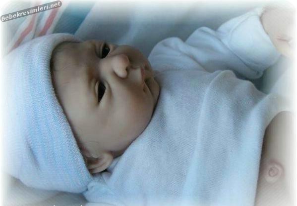 gercek-gibi-bebekler2-2491.jpg