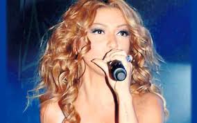 hadise-65.jpg