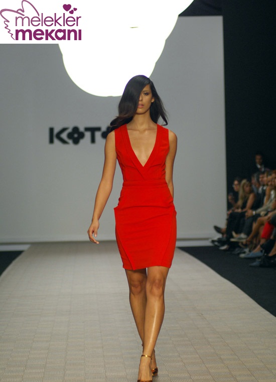 istanbul-fashion-week-2011-koton-day-night-defilesi-5-20f.jpg