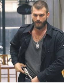 kivanc-tatlitug1-6637.jpg