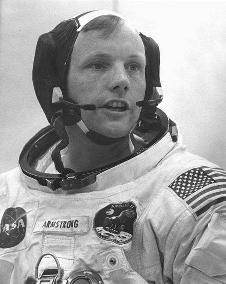 neil_armstrong_%20(4)-c8.jpg