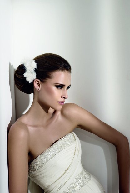 pronovias-2011-gelin-saci-tokalari-141-40.jpg