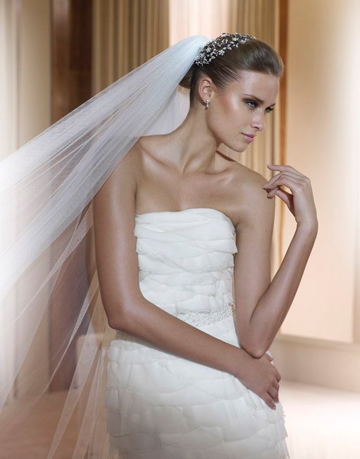 pronovias-2011-gelin-saci-tokalari-71-1b8.jpg