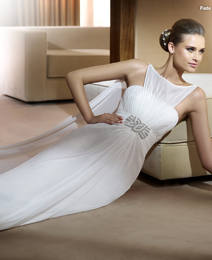 pronovias-2011-gelinkmodelleri-111-7208.jpg