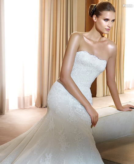 pronovias-2011-gelinkmodelleri-37-6930.jpg