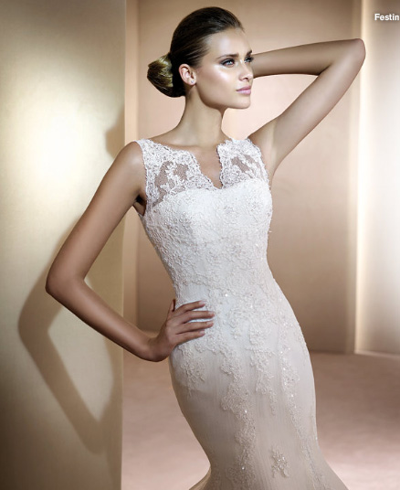 pronovias-2011-gelinkmodelleri-39-4810.jpg