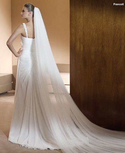 pronovias-2011-gelinkmodelleri-9-9802.jpg