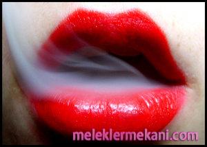 red_lips__by_tragedyinprogress-2644.jpg