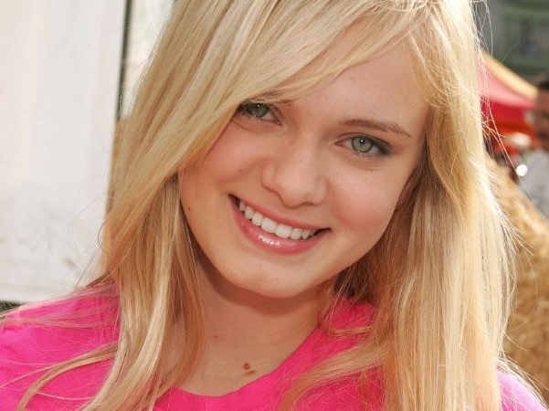 sara-paxton2-2979.jpg