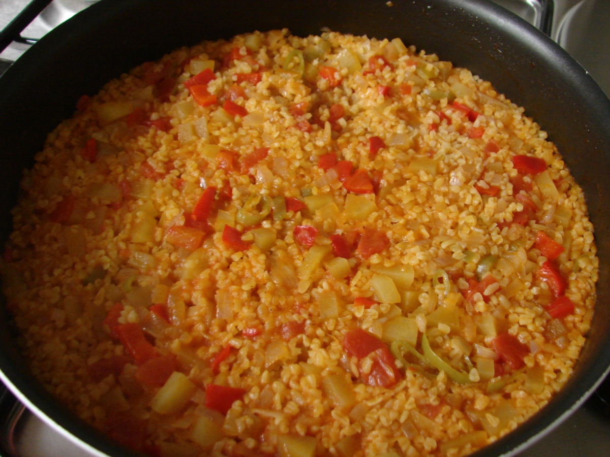 sebzeli-bulgur-pilavi-384.jpg