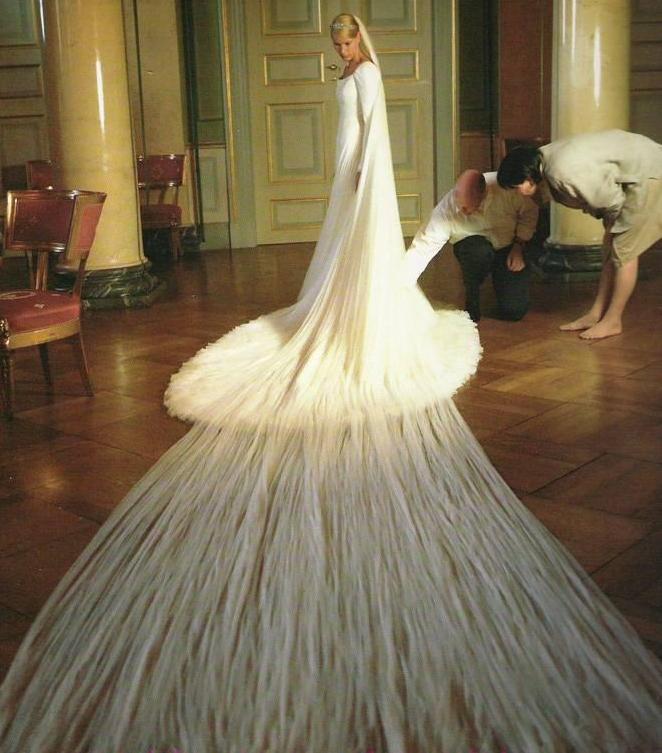 unusual-wedding-dress1-3871.jpg