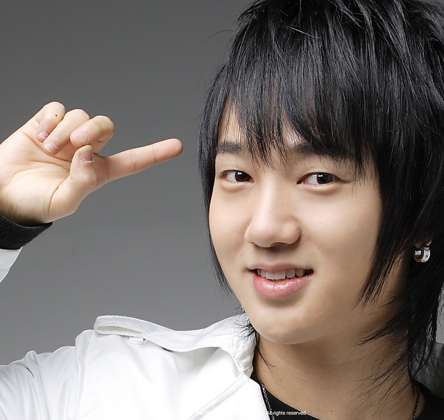 yesung_resimleri%20(3)-3e2.jpg