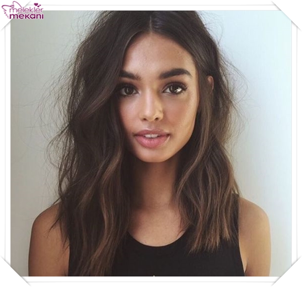 Esmerlere Yakışan Saç Renkleri Modelleri ve Kesimleri