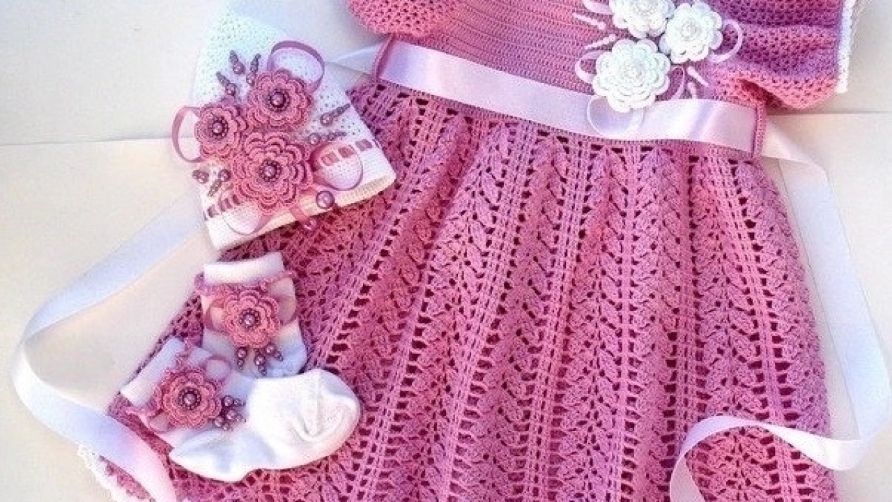 En Güzel Kız Bebek Elbise Modelleri Tam da Yaza Yakışır Modeller