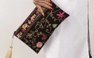 Trendlerin başını çeken clutch çanta modelleri