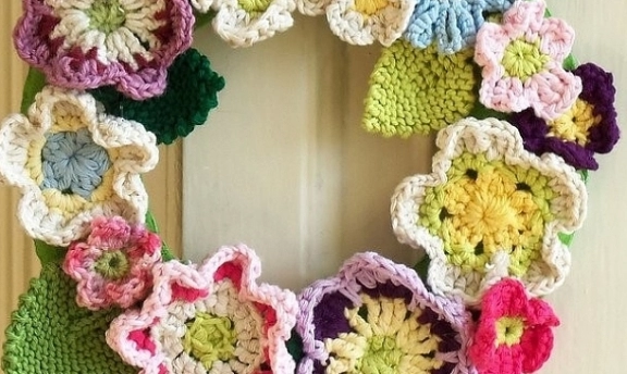 Örgüden İç ve Dış Kapı Süsleri ve Yapılışı Misafirlerinizi Daha Görkemli Karşılama Töreni İçin