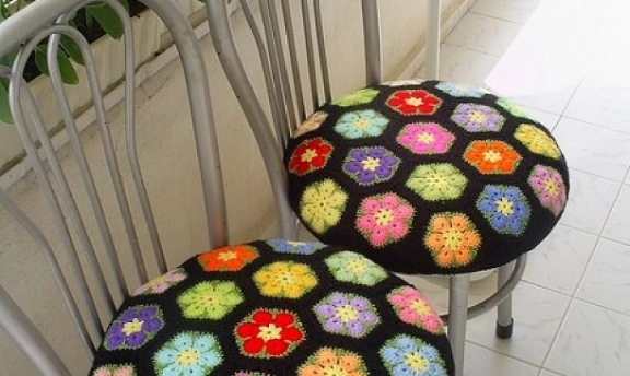 Örgüden Sandalye Kılıfı Modelleri Yapılışı Sandalyeleriniz Artık Çok Daha Eğlenceli