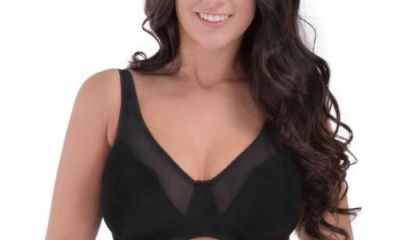 Büyük göğüse sahip kadınlar nasıl giyinmeli ?