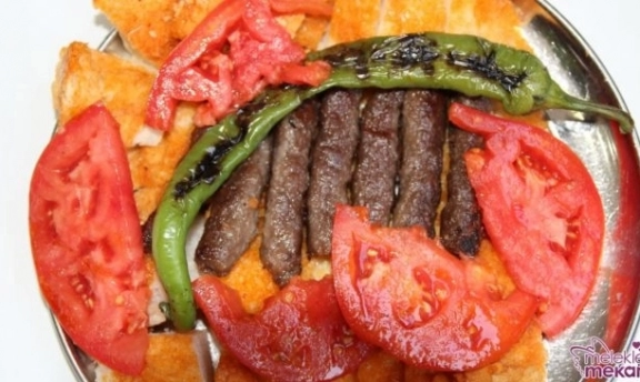 İzmir'in Meşhur Lezzeti Ödemiş Köftesi