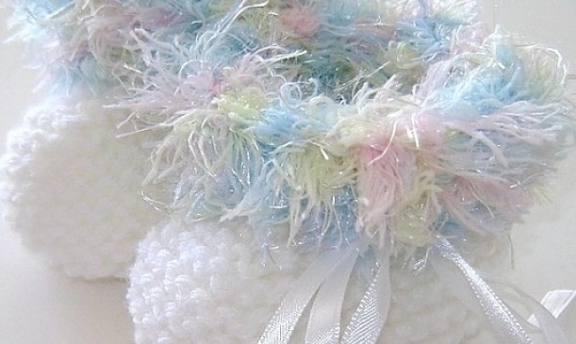 Sakallı İpten Bebek Patik Modelleri Çok Değişik İlgi Çekiciler