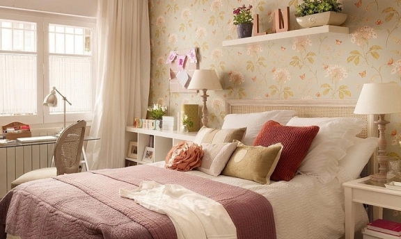 Yatak odalarınızda duvar kağıtları ile hoş etkiler