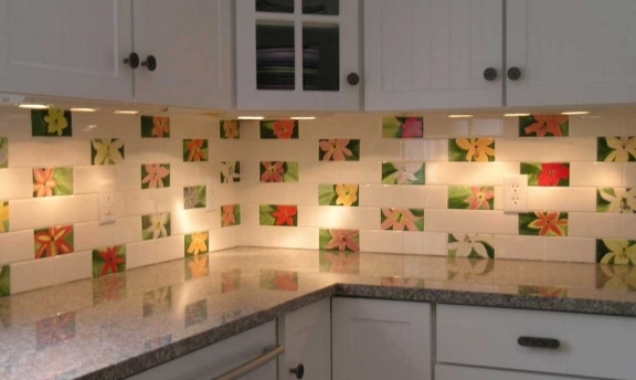 Duvar kağıdını fayans üzerine uygulayabilir miyiz?