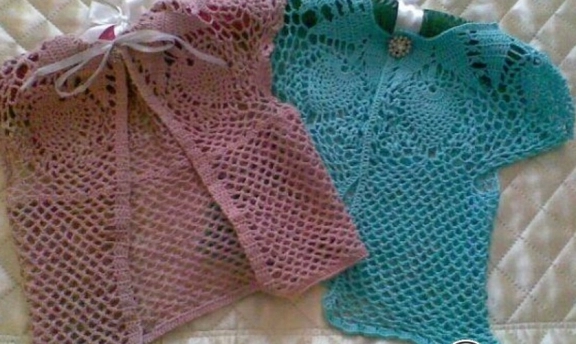 Tığ İşi Bebek Yelekleri Anlatımı Modellerle Birlikte