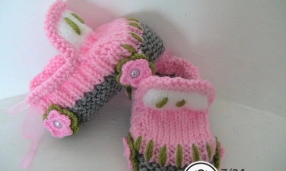 Derya Baykal Arabalı Bebek Patiği Yapımı Videolu